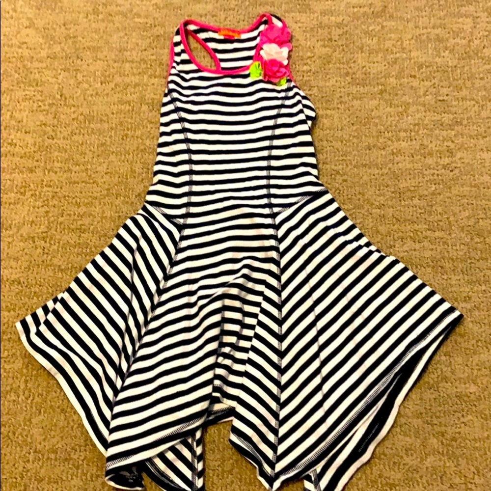 Girls dress